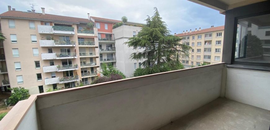 Réf : GES46390026-372, 2 pièce(s), LYON