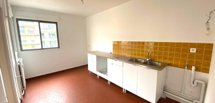 Réf : GES46390026-372, 2 pièce(s), LYON