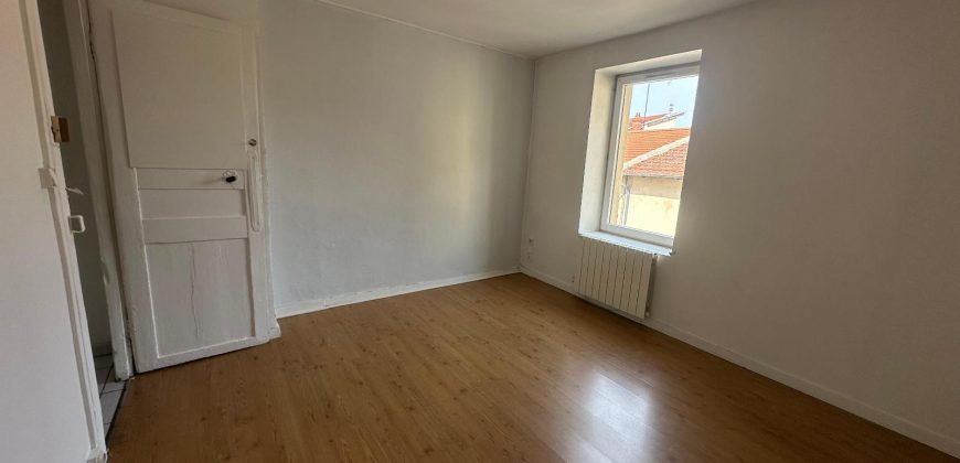 Réf : GES06140004-377, 4 pièce(s), GIVORS