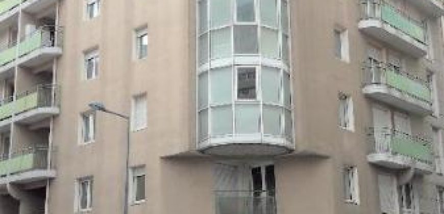 Réf : GES91020002-372, 2 pièce(s), VILLEURBANNE