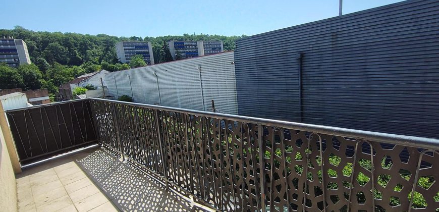 Réf : GES38980008-371, 3 pièce(s), STE FOY LES LYON
