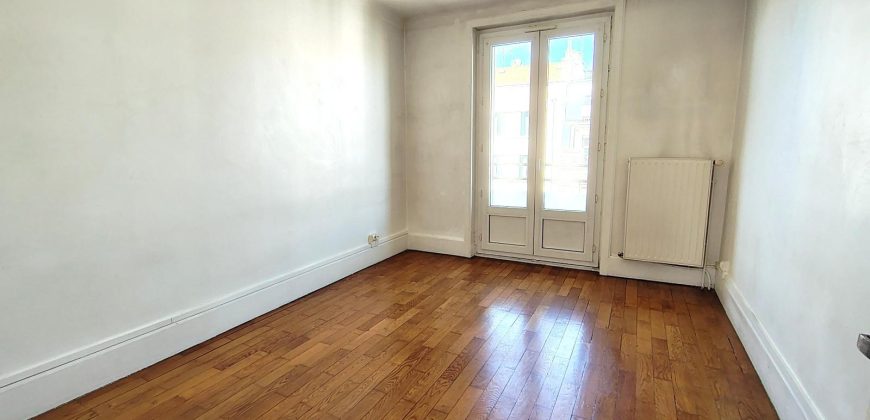 Réf : GES07070061-374, 2 pièce(s), LYON