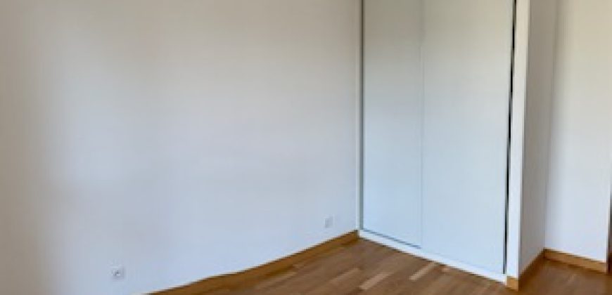 Réf : GES96990018-369, 3 pièce(s), BOURG EN BRESSE