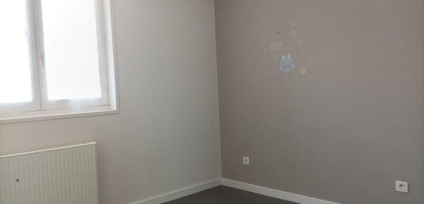 Réf : GES02370003-492, 4 pièce(s), GIVORS