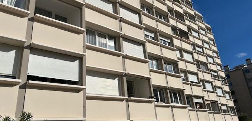 Réf : icsGST1266-001, 2 pièce(s), VILLEURBANNE