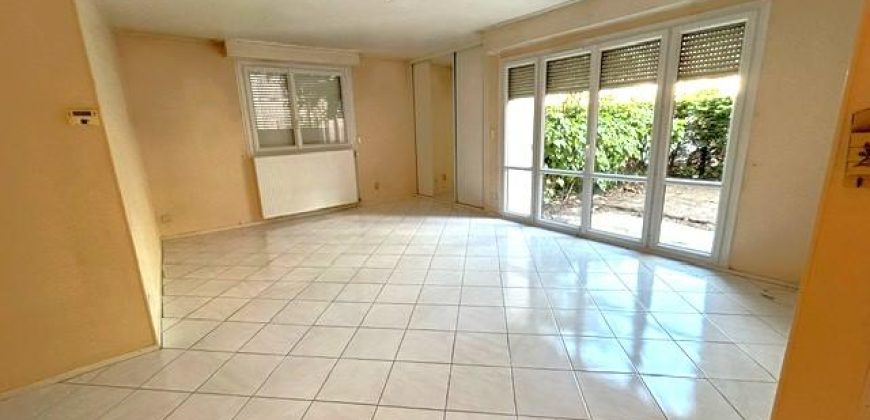 Réf : icsGST1285-001, 2 pièce(s), VILLEURBANNE
