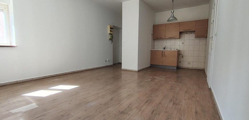 Réf : GES01130121-374, 3 pièce(s), VILLEURBANNE