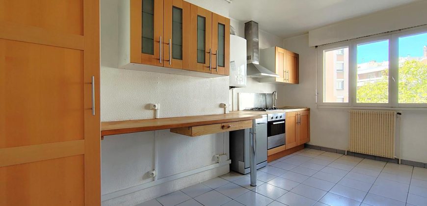 Réf : GES01130121-374, 3 pièce(s), VILLEURBANNE