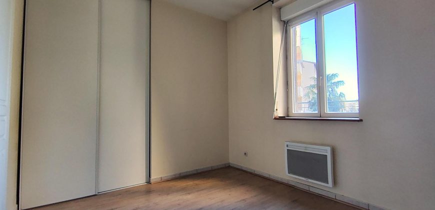 Réf : GES01130121-374, 3 pièce(s), VILLEURBANNE