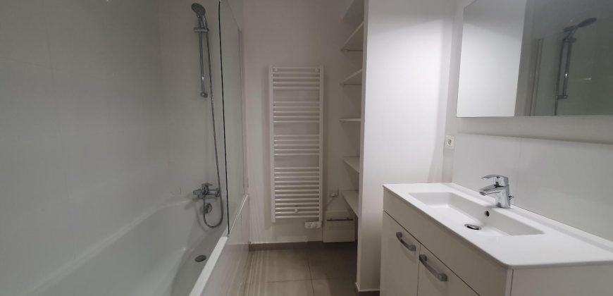 Réf : GES50950004-787, 3 pièce(s), LYON