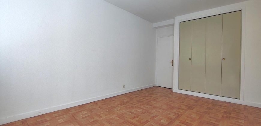 Réf : GES01130121-374, 3 pièce(s), VILLEURBANNE